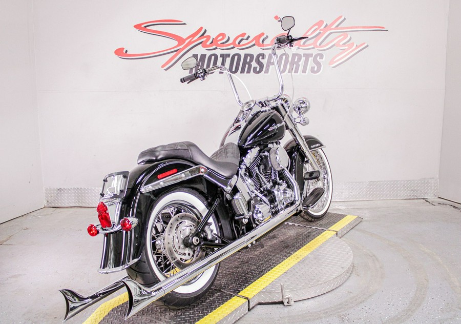 2016 Harley-Davidson Softail® Deluxe