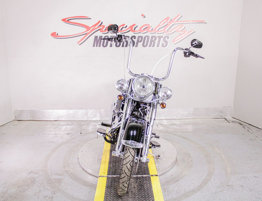 2016 Harley-Davidson Softail® Deluxe