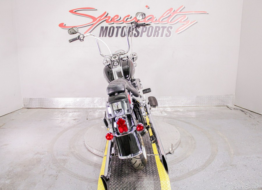 2016 Harley-Davidson Softail® Deluxe