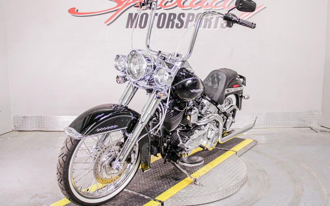 2016 Harley-Davidson Softail® Deluxe