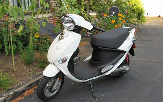 2023 Genuine Scooters Buddy 50