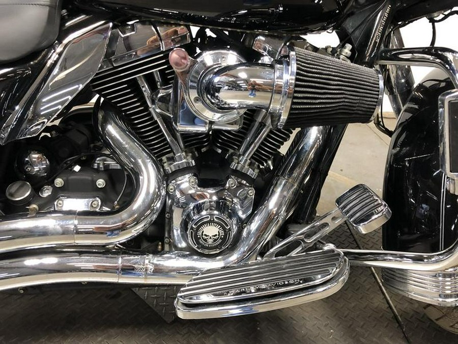 2012 Harley-Davidson® FLHRC - Road King® Classic