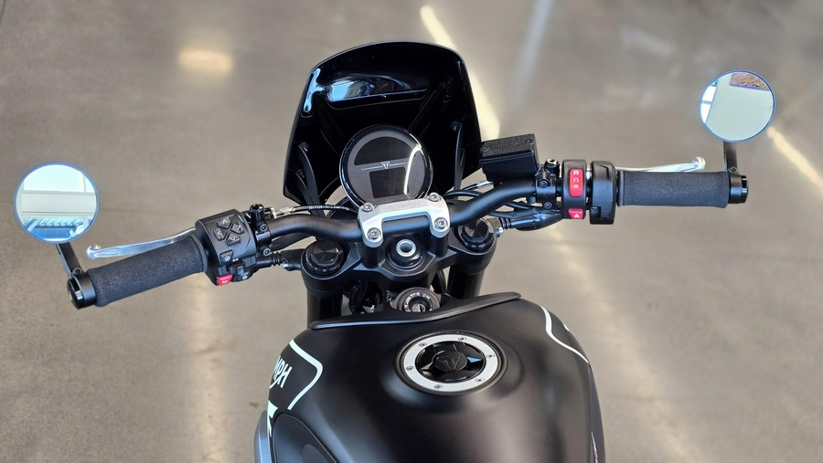 2023 Triumph TRIDENT660