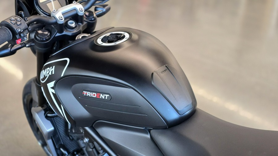 2023 Triumph TRIDENT660