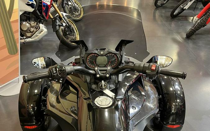 2017 Can-Am Spyder F3 6-Speed Semi-Automatic (SE6)