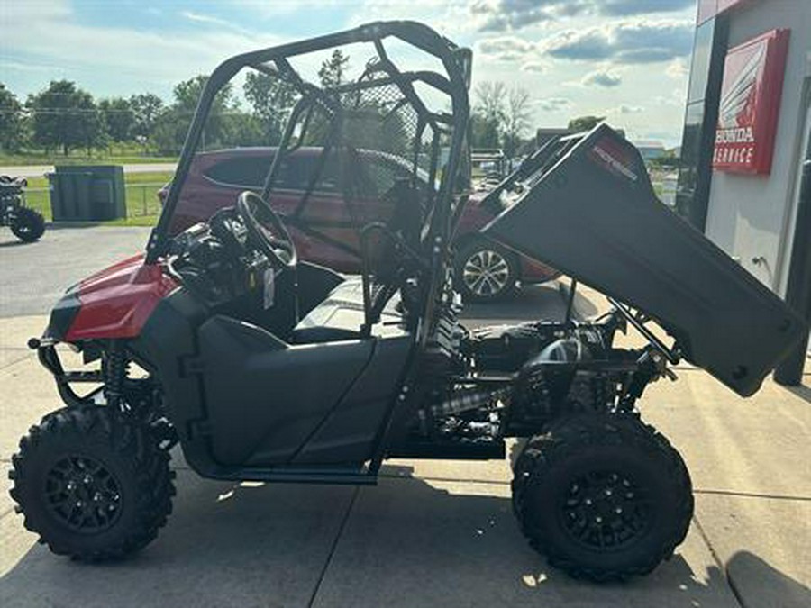 2025 Honda Pioneer 700 Deluxe