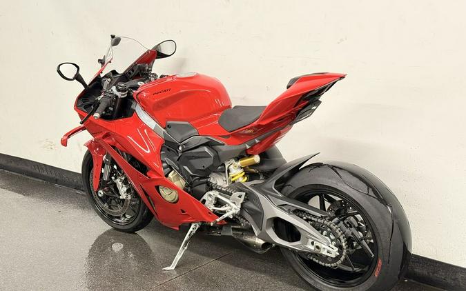 2025 Ducati Panigale V4 Ducati Red