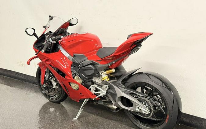 2025 Ducati Panigale V4 Ducati Red