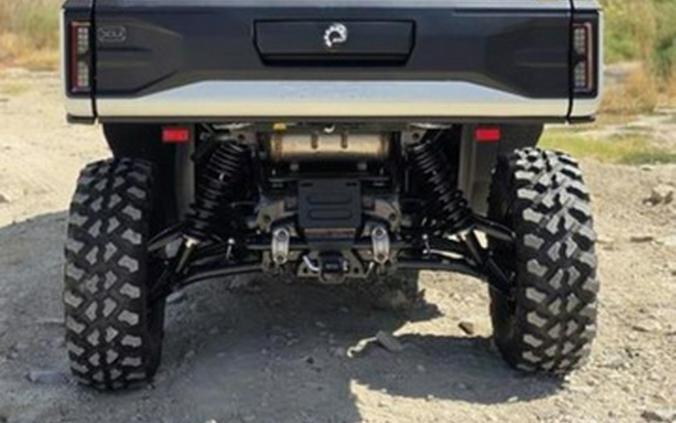 2027 Can-Am Defender XU MAX Limited HD11