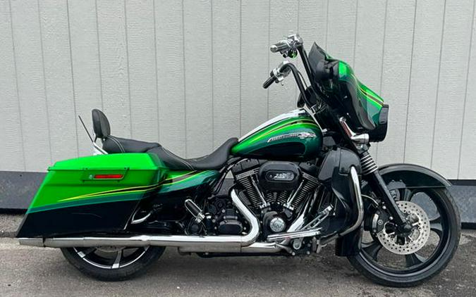 2011 Harley-Davidson Street Glide CVO Base