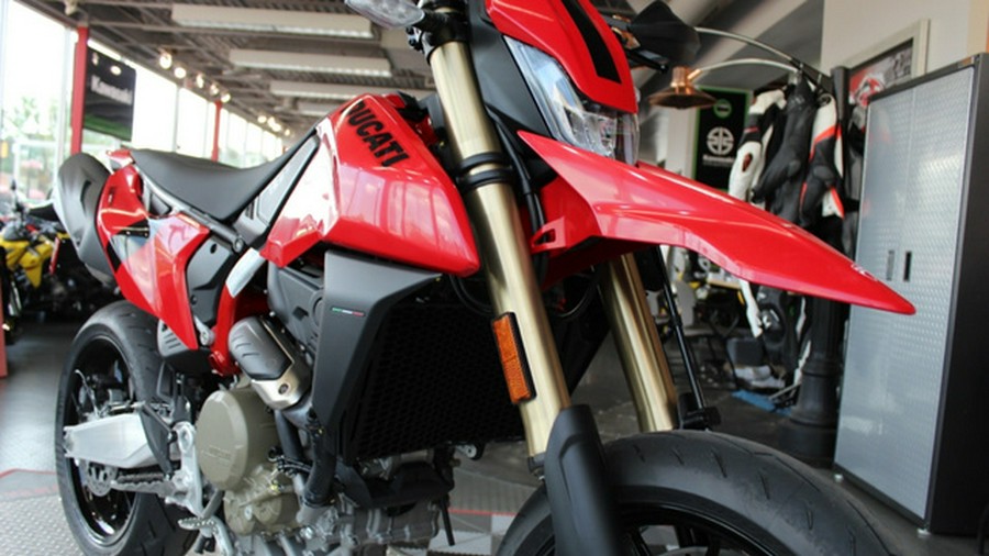 2026 Ducati Hypermotard