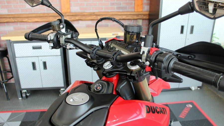 2026 Ducati Hypermotard
