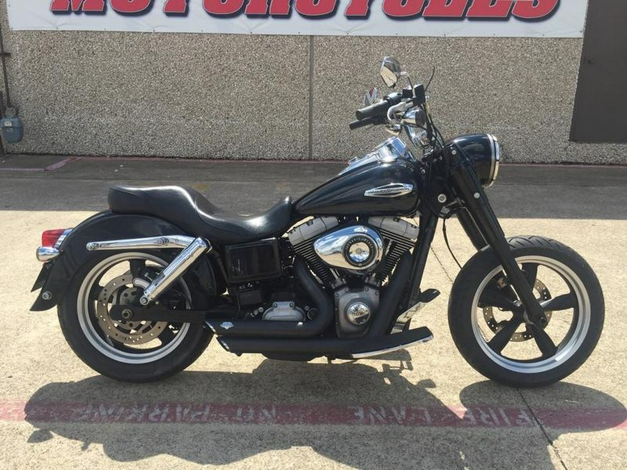 2015 Harley-Davidson® FLD - Dyna® Switchback™