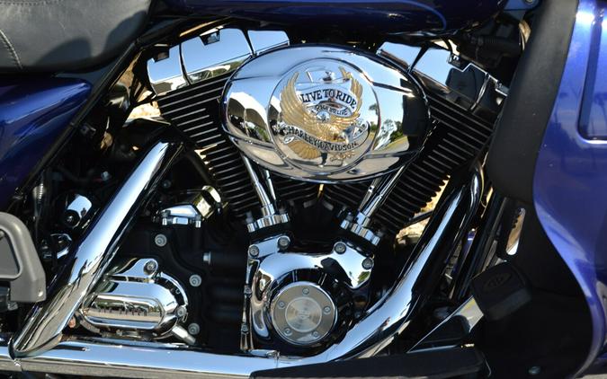 2007 Harley-Davidson Electra Glide® Ultra Classic® Deep Cobalt - FLHTCU