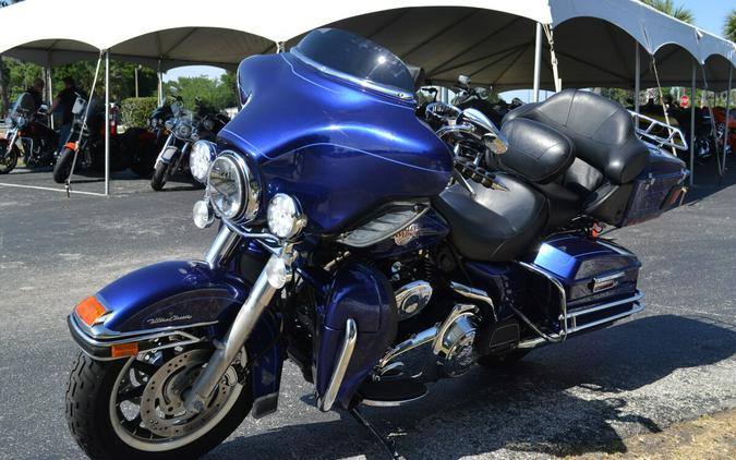 2007 Harley-Davidson Electra Glide® Ultra Classic® Deep Cobalt - FLHTCU