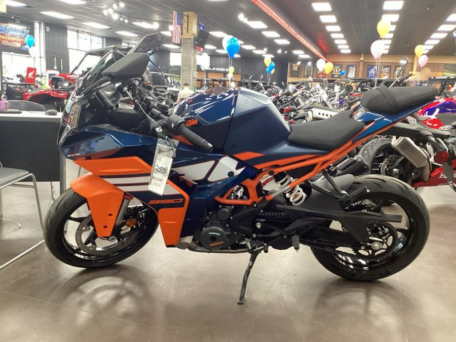 New 2024 KTM RC 390 BLUE