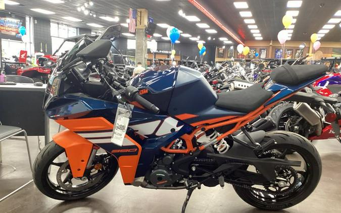 New 2024 KTM RC 390 BLUE