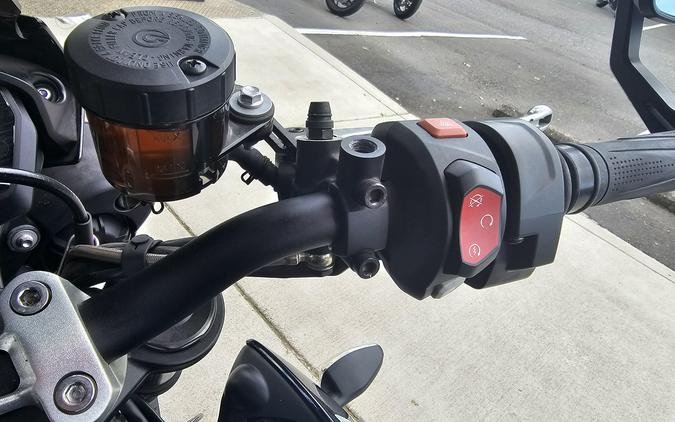 2018 Triumph STREET TRIPLE R