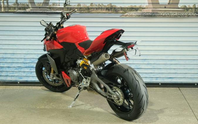 2026 Ducati SFV2S 896