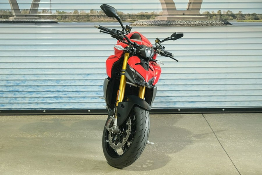 2026 Ducati SFV2S 896