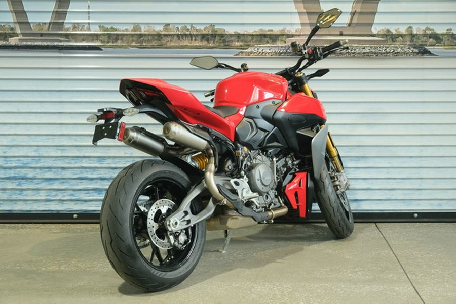 2026 Ducati SFV2S 896