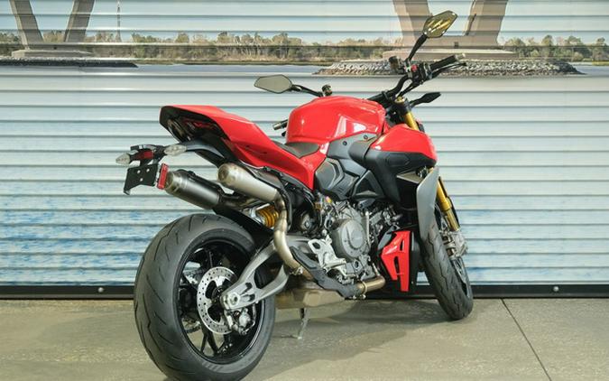 2026 Ducati SFV2S 896
