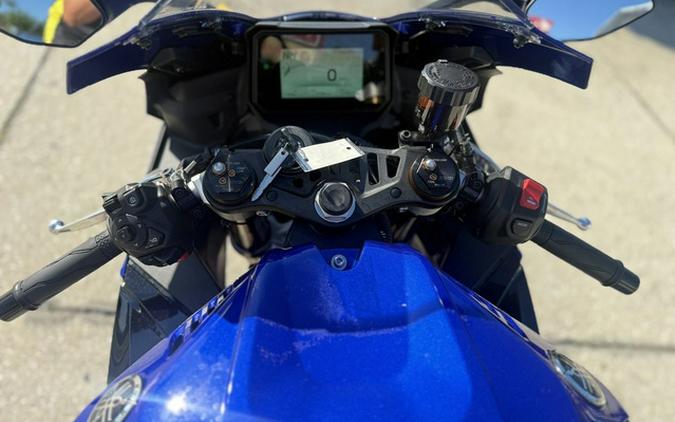 2025 Yamaha YZF R9