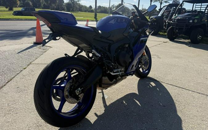 2025 Yamaha YZF R9