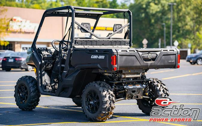 2025 Can-Am Defender DPS HD10