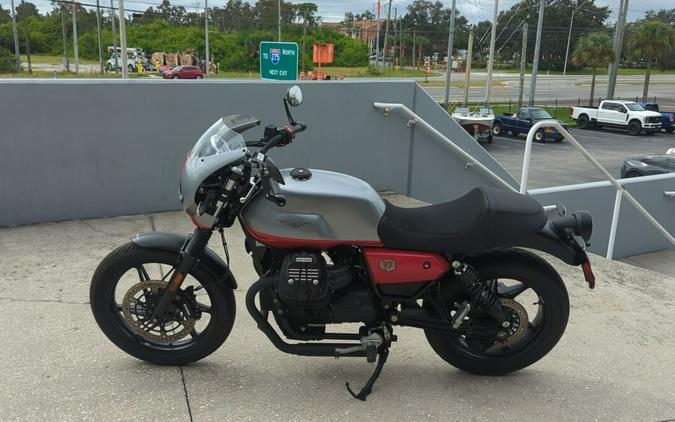 2024 Moto Guzzi V7 Stone Corsa