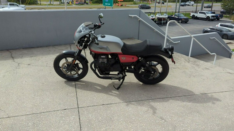 2024 Moto Guzzi V7 Stone Corsa