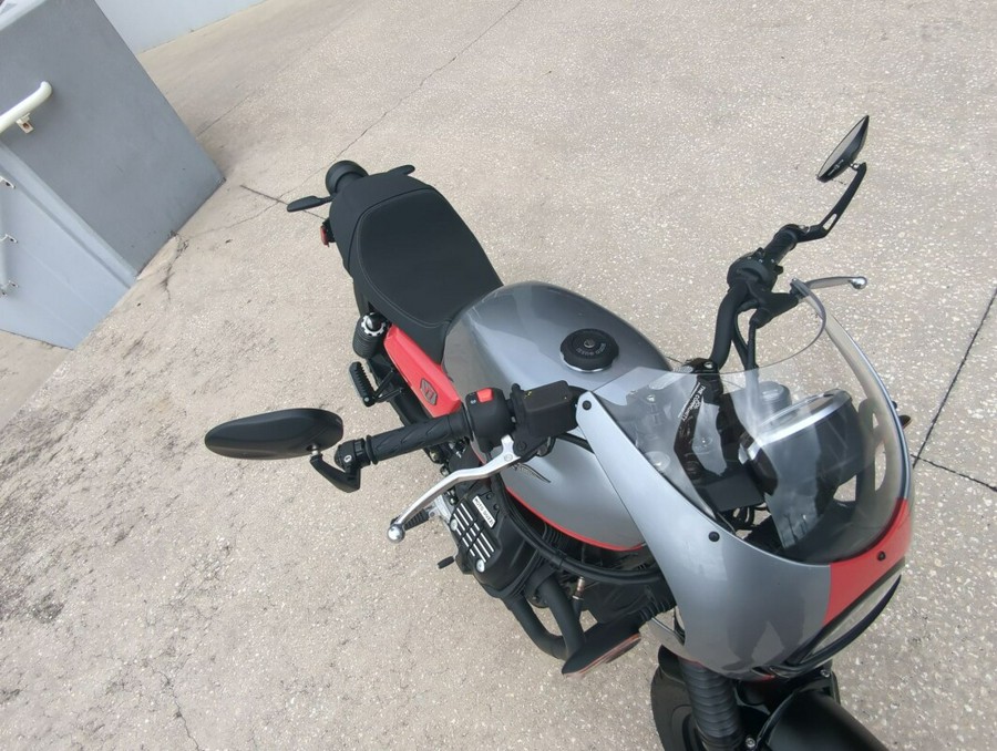 2024 Moto Guzzi V7 Stone Corsa