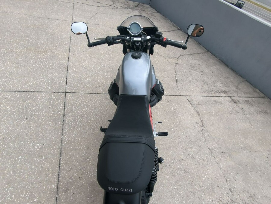 2024 Moto Guzzi V7 Stone Corsa