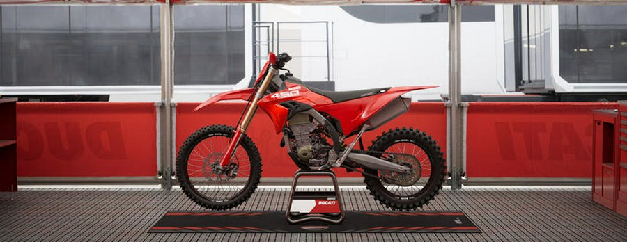 2026 Ducati Desmo450 EDX