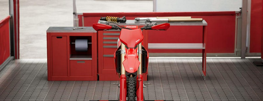 2026 Ducati Desmo450 EDX