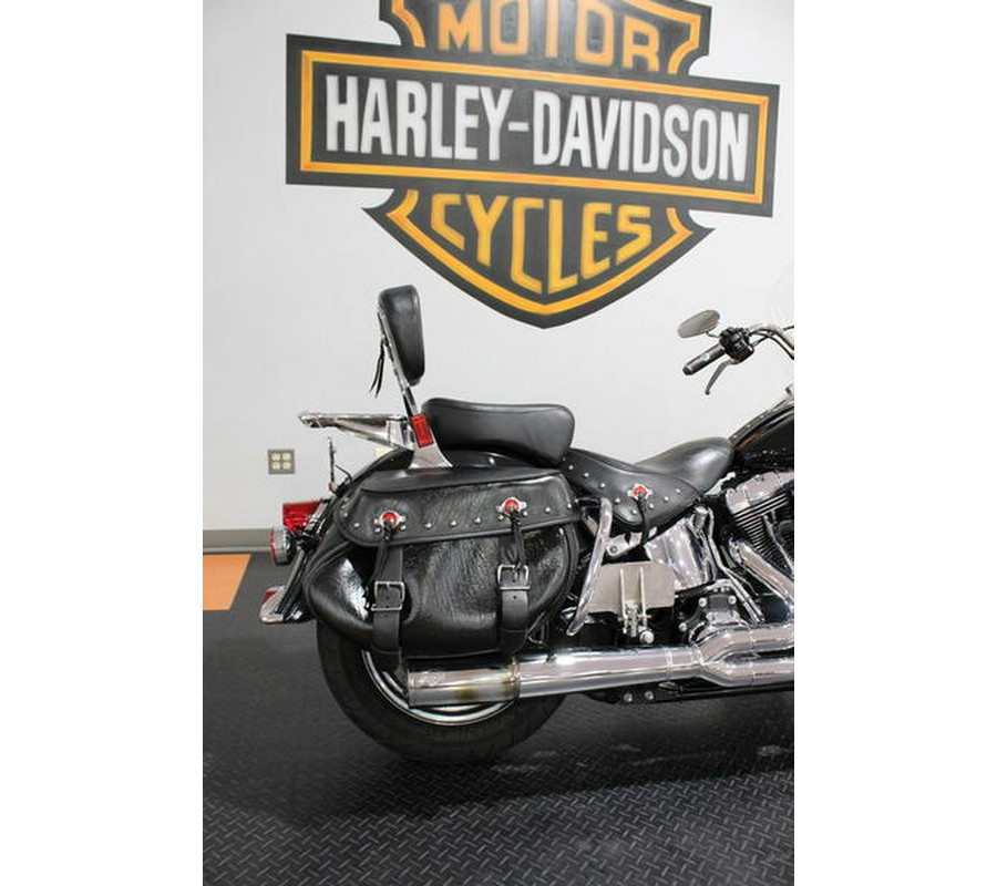 2017 Harley-Davidson® FLSTC - Heritage Softail® Classic