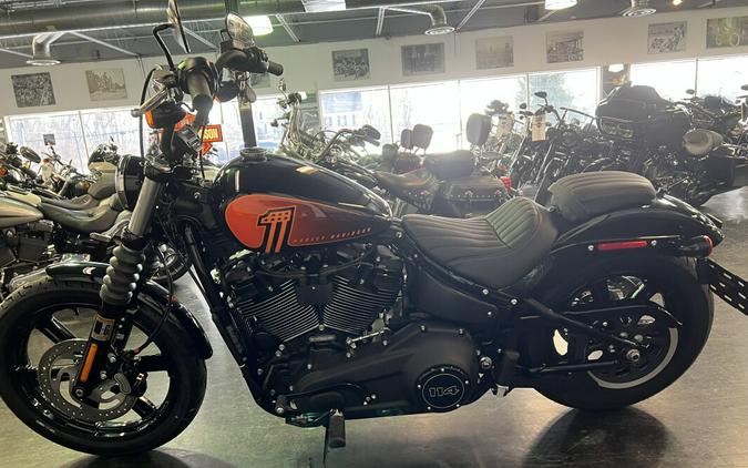 2023 Harley-Davidson Street Bob 114 Vivid Black FXBBS