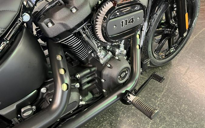 2023 Harley-Davidson Street Bob 114 Vivid Black FXBBS