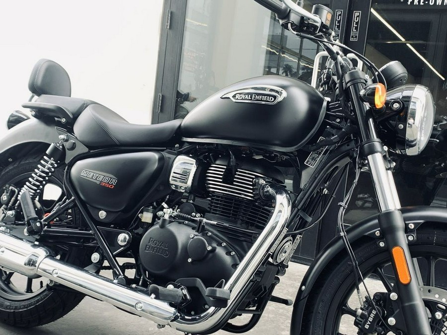 2023 Royal Enfield Meteor 350 Stellar Black