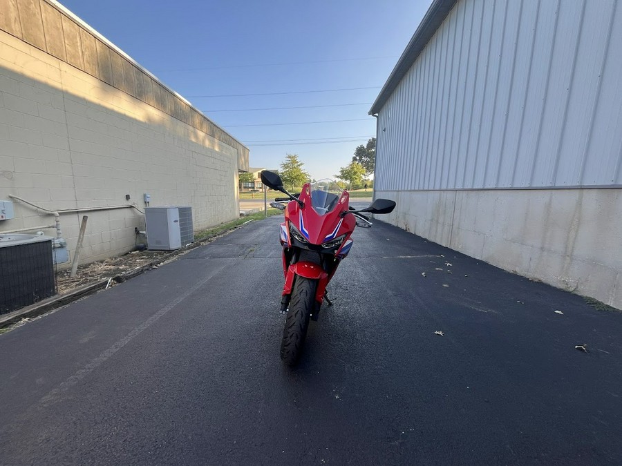 2025 Honda CBR500R ABS