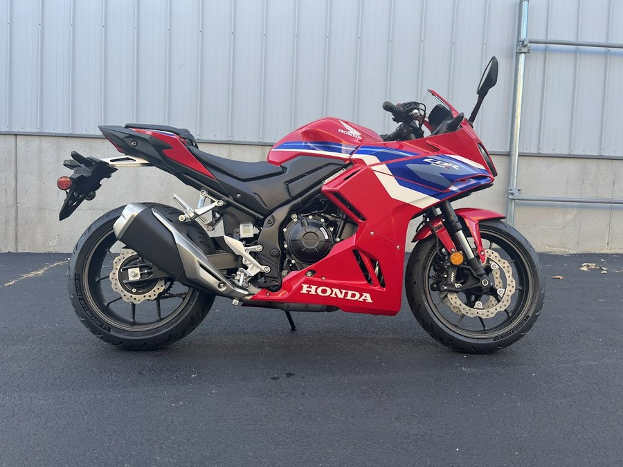 2025 Honda CBR500R ABS