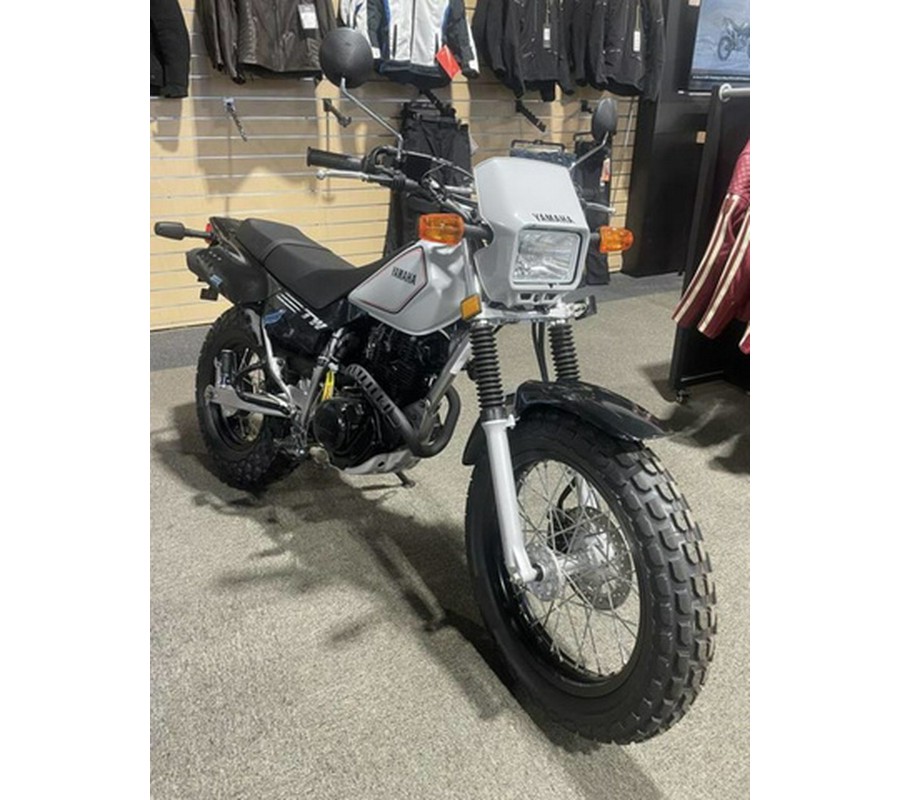 2025 Yamaha TW 200