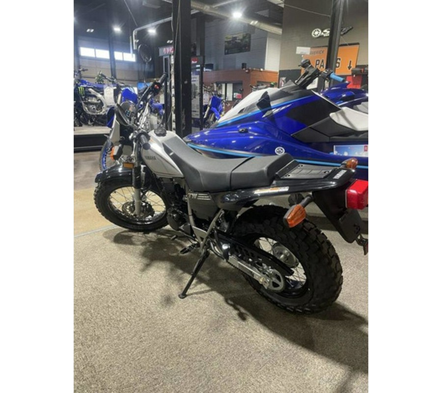 2025 Yamaha TW 200