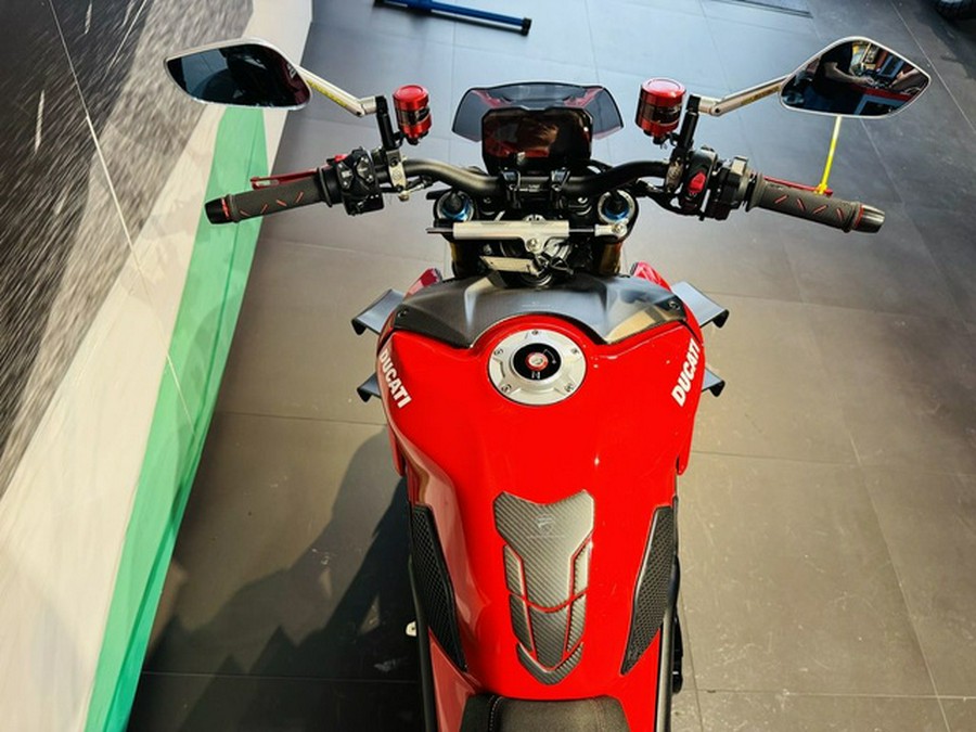 2022 Ducati Streetfighter V4 S Ducati Red