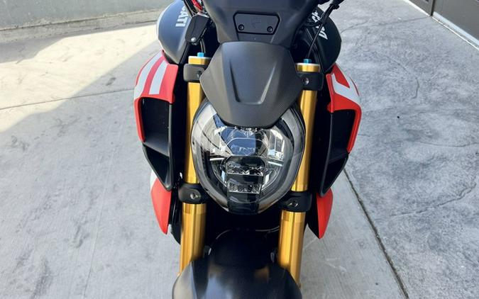 2027 Ducati Diavel V4 RS Livery