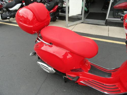 2023 Vespa Primavera 150 Red