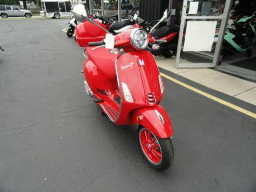 2023 Vespa Primavera 150 Red