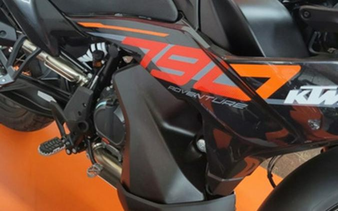 2024 KTM 790 Adventure