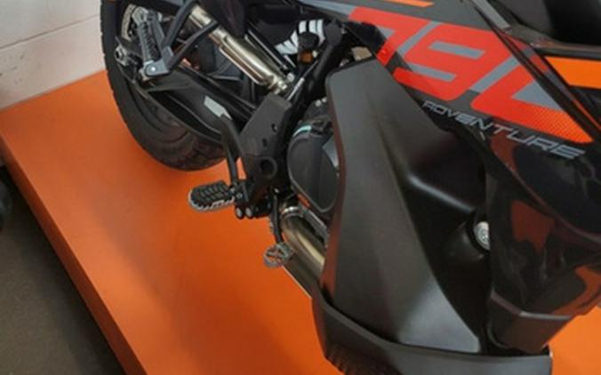 2024 KTM 790 Adventure