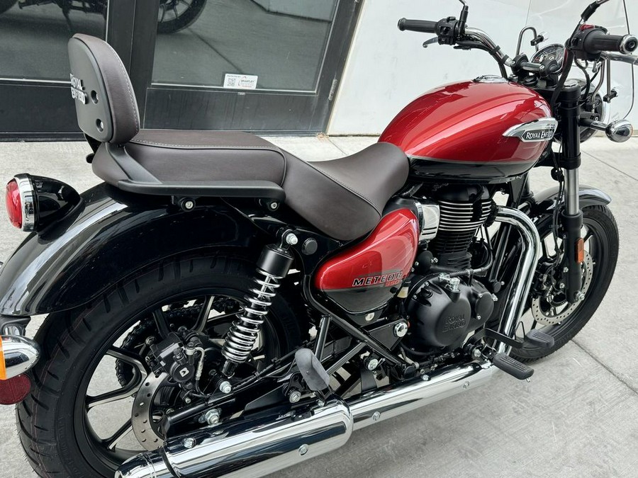 2023 Royal Enfield Meteor 350 Supernova Red